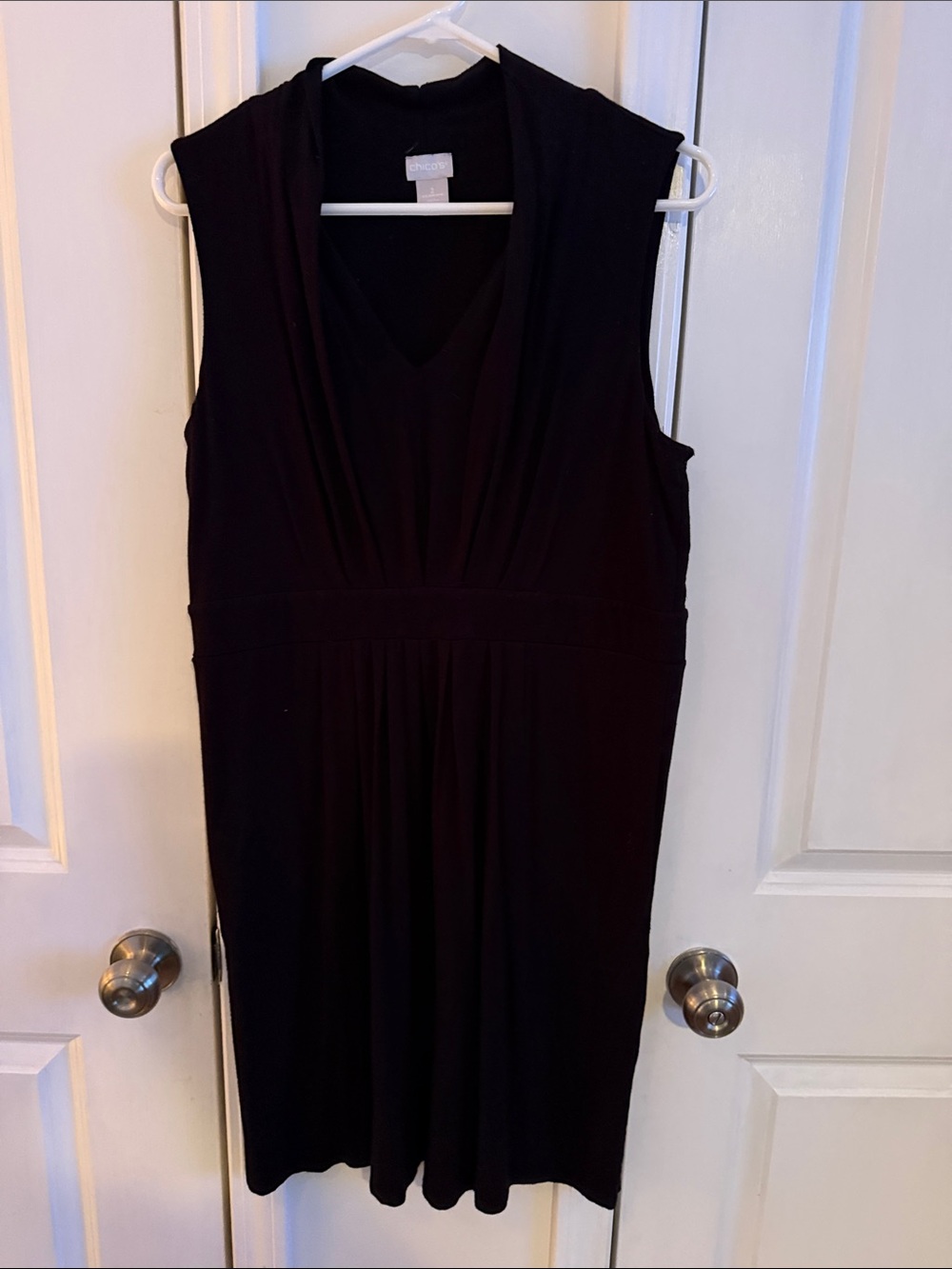 Chico's Black Sleeveless V-Neck Gathered Waist Dress